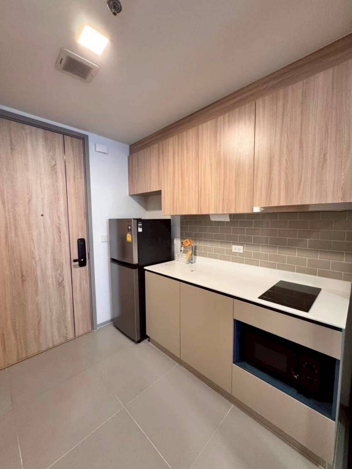 ให้เช่าคอนโดราชเทวี พญาไท : ✅ XTP132 ✅ Line : @p2nproperty