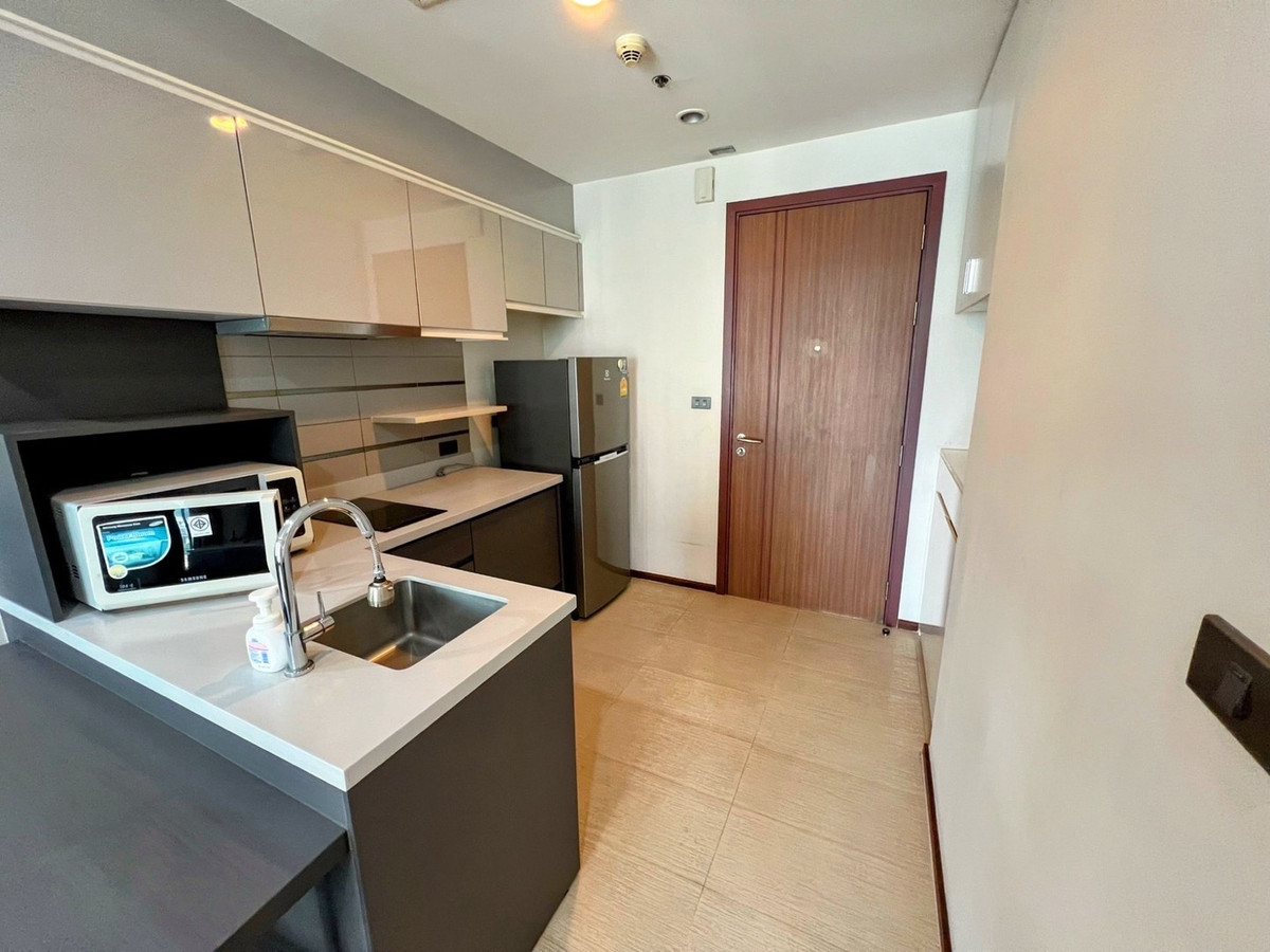 ขายคอนโดอ่อนนุช อุดมสุข : 🏙️ ขายคอนโด Wyne by Sansiri (วายน์ บาย แสนสิริ) ชั้นสูง วิวสวย แต่งครบ พร้อมเข้าอยู่! เพียง 3.35 ล้าน
