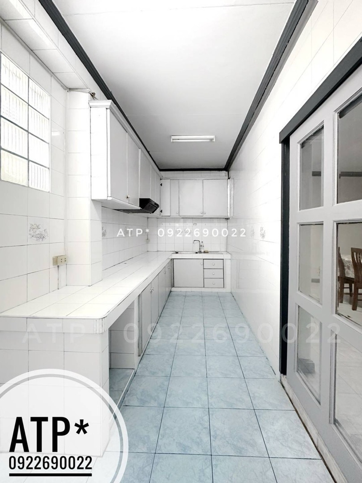 ให้เช่าทาวน์โฮมรามคำแหง หัวหมาก : **เช่า** บ้านทาวน์เฮ้าส์พร้อมเข้าอยู่ 27ตรว/3ชั้น/5นอน/3น้ำ/โถง+ครัว/5แอร์/2จอดรถ/เฟอร์ครบ @ รามคำแหง (หัวหมาก-หลังราม)