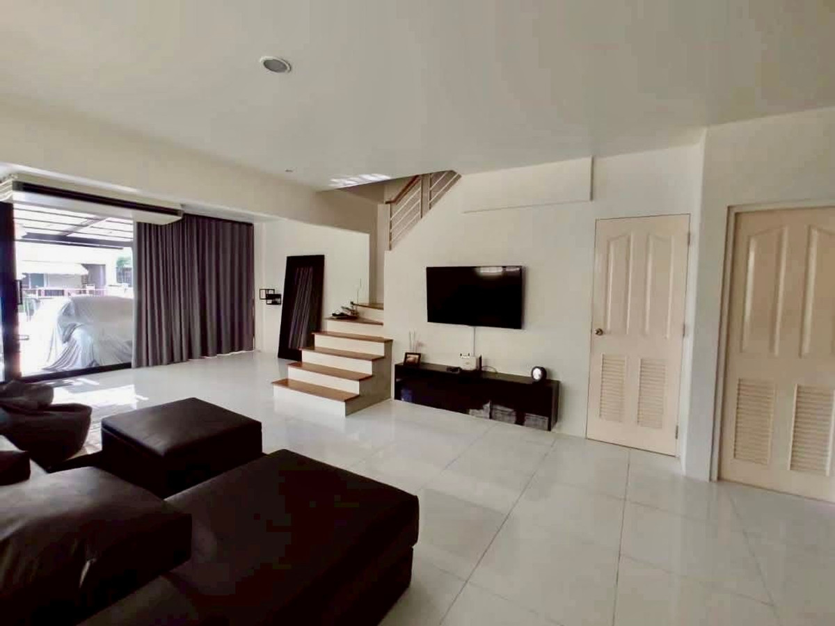 ขายทาวน์โฮมอ่อนนุช อุดมสุข : คาซ่า ซิตี้ สุขุมวิท 101/1 / 3 ห้องนอน (ขาย), Casa City Sukhumvit 101/1 / 3 Bedrooms (FOR SALE) GNG033