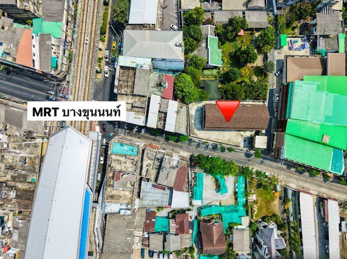 ขายร้านค้า/ตลาดนัดปิ่นเกล้า จรัญสนิทวงศ์ : พร้อมรับฟังทุกข้อเสนอ!!! สามารถดำเนินกิจการต่อได้ทันที ขายสิ่งปลูกสร้างพร้อมร้านอาหาร(ปิ้งย่าง) 503 ตารางเมตร ต้นซอยจรัญสนิทวงศ์ 32 พร้อมสัญญาเช่าระยะยาว 18 ปี บนที่ดิน 256 ตารางวา ราคาพิเศษ!!