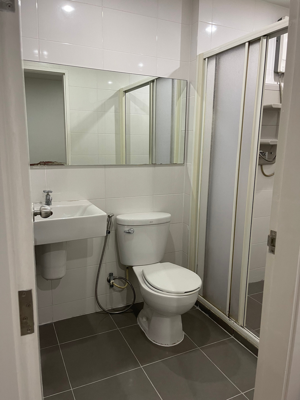 For RentCondoRama9, Petchburi, RCA : !! Beautiful room for rent, Condo Aspire Rama 9, near MRT Rama 9.