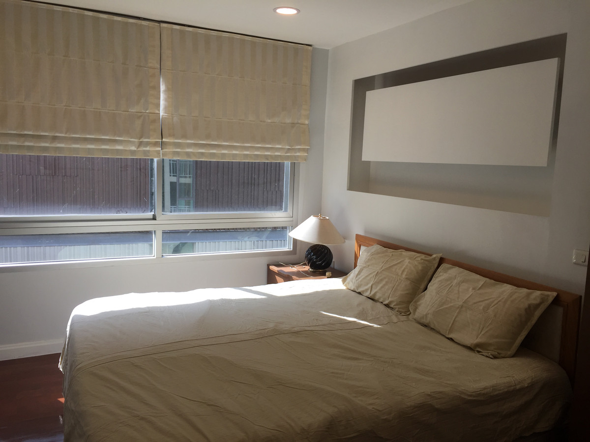 ให้เช่าคอนโดสุขุมวิท อโศก ทองหล่อ : ให้เช่าคอนโด 49 Plus ตกแต่งครบครัน (S15-7305)