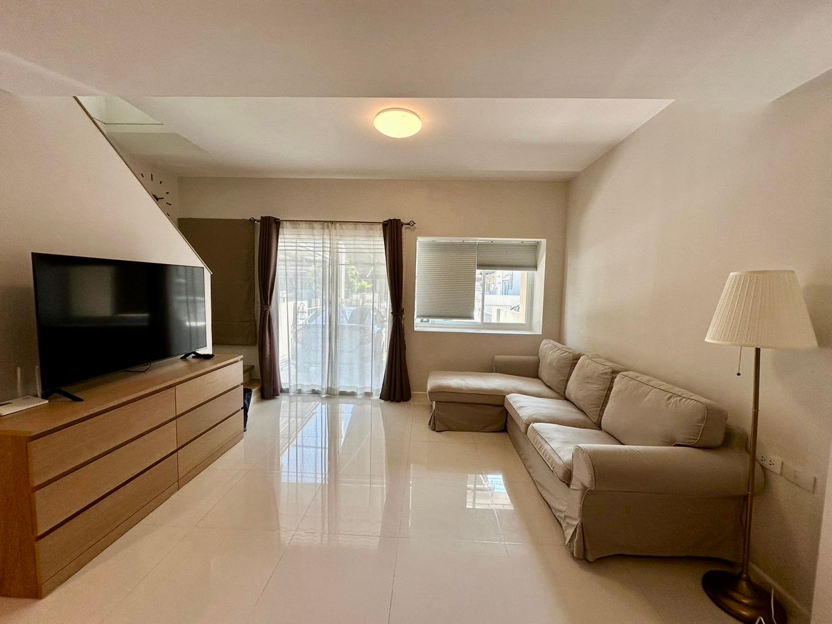 For SaleTownhomeSamut Prakan,Samrong : For Sale: 2-Storey Townhome at Indy 2 Srinakarin Quality by Land & Houses | Move-in Ready | Great Value Near Mega Bangna & B