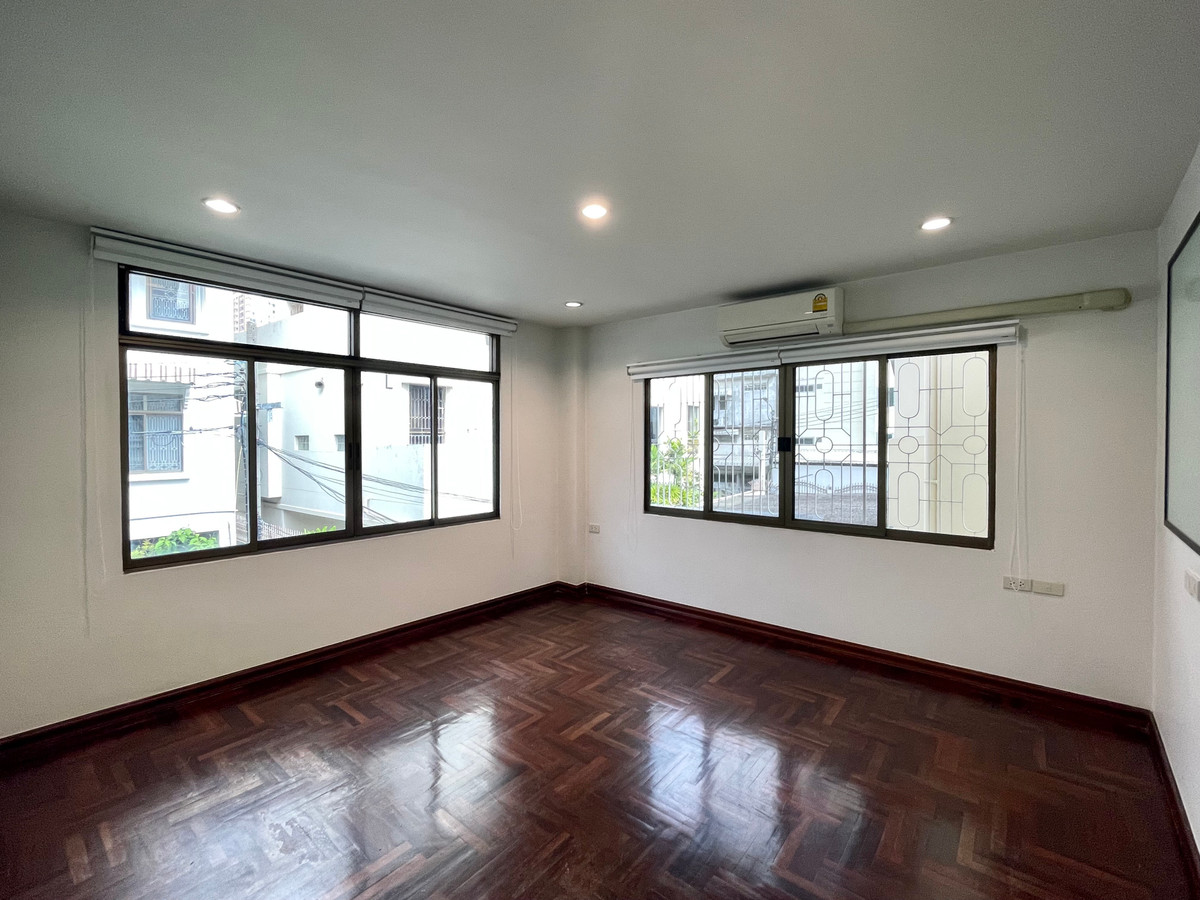 ให้เช่าสำนักงานวงเวียนใหญ่ เจริญนคร : โฮมออฟฟิศใช้เช่าชั้น 2 