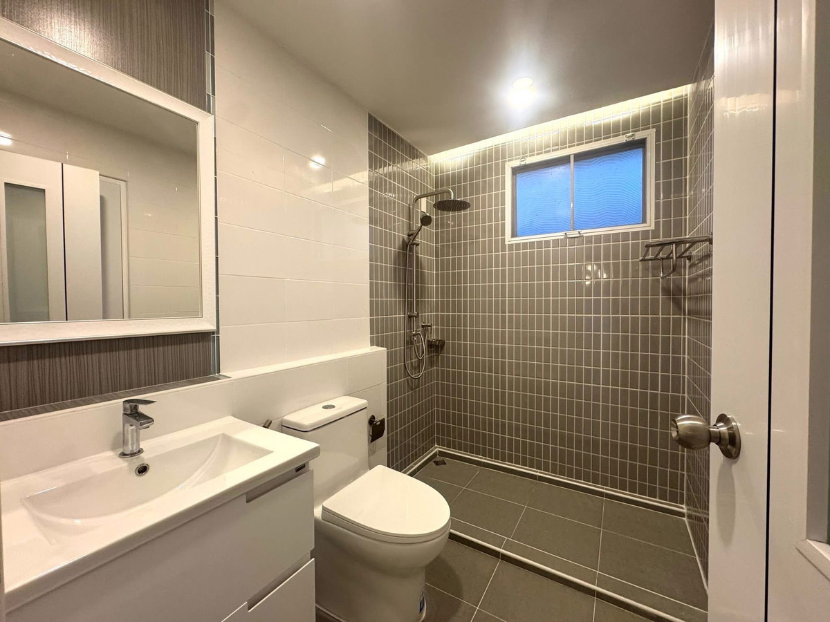 ขายบ้านนนทบุรี บางใหญ่ บางบัวทอง : ขายบ้านเดี่ยว พฤกษ์ลดาบางใหญ่ L&H 50 ตร.ว. แต่งใหม่ทิศใต้ ฟรีเฟอร์ฯ ฟรีโอน