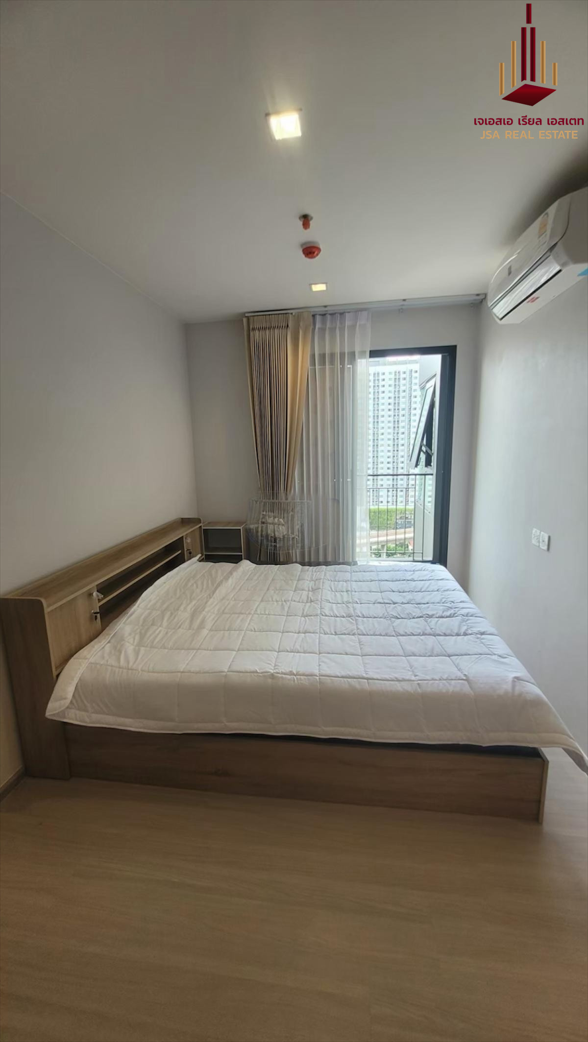 ขายคอนโดท่าพระ ตลาดพลู วุฒากาศ : ✨ For Sale: Life Sathorn Sierra Condo ✨  💰 Only 4,000,000 THB