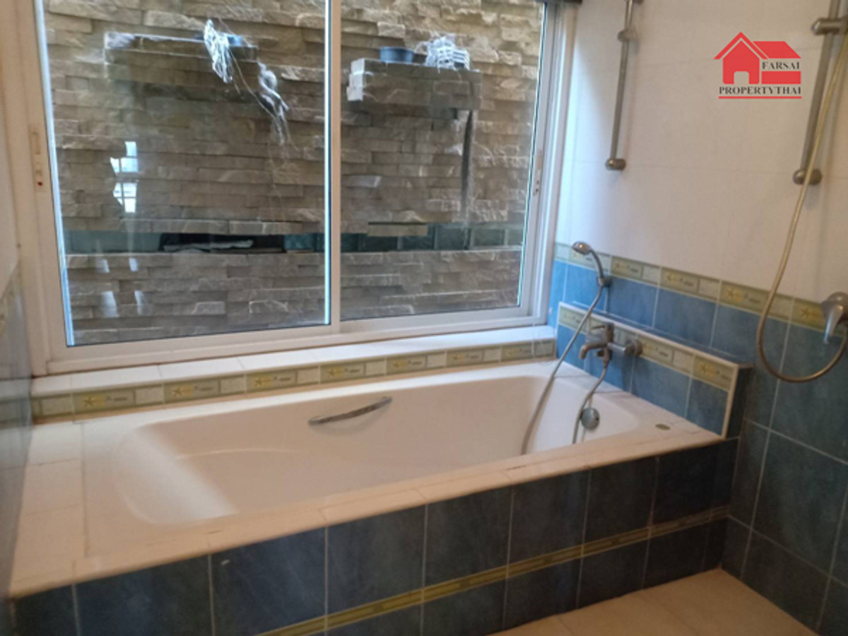 For RentHouseOnnut, Udomsuk : 2-story detached house for rent, area 120 square meters, 4 bedrooms, 4 bathrooms, air conditioning, fully furnished, Sukhumvit Road 103, Soi Udomsuk, near Central Bangna, rental price 28,000 baht/mo.