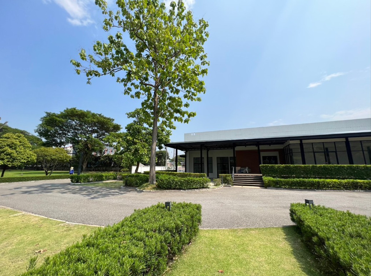 ขายที่ดินเชียงใหม่ : ที่ดินพร้อมสิ่งปลูกสร้าง ใจกลางเมือง จ.เชียงใหม่