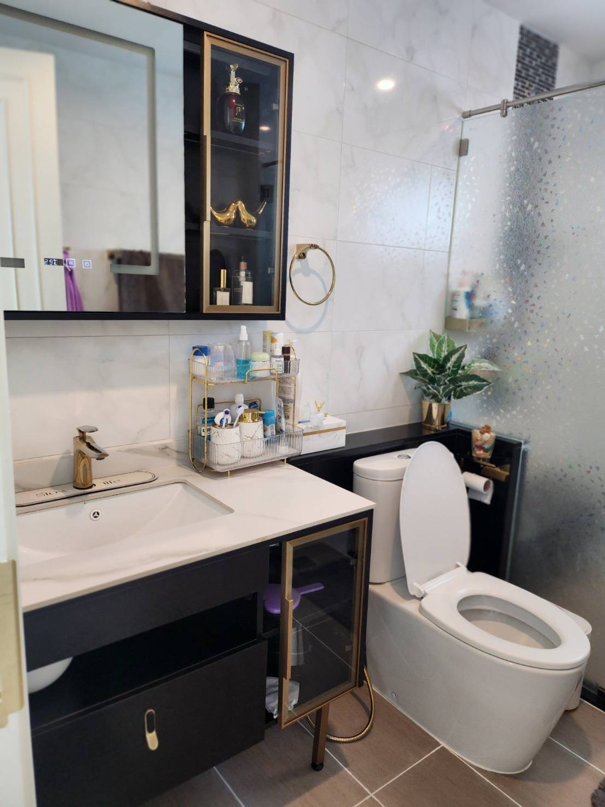 For SaleCondoRama3 (Riverside),Satupadit : Condo for sale Supalai Riva Grande Rama 3, high floor, beautiful view, 2 bedrooms, 75 sq m., ready to move in, 28th floor, fully furnished, good location.