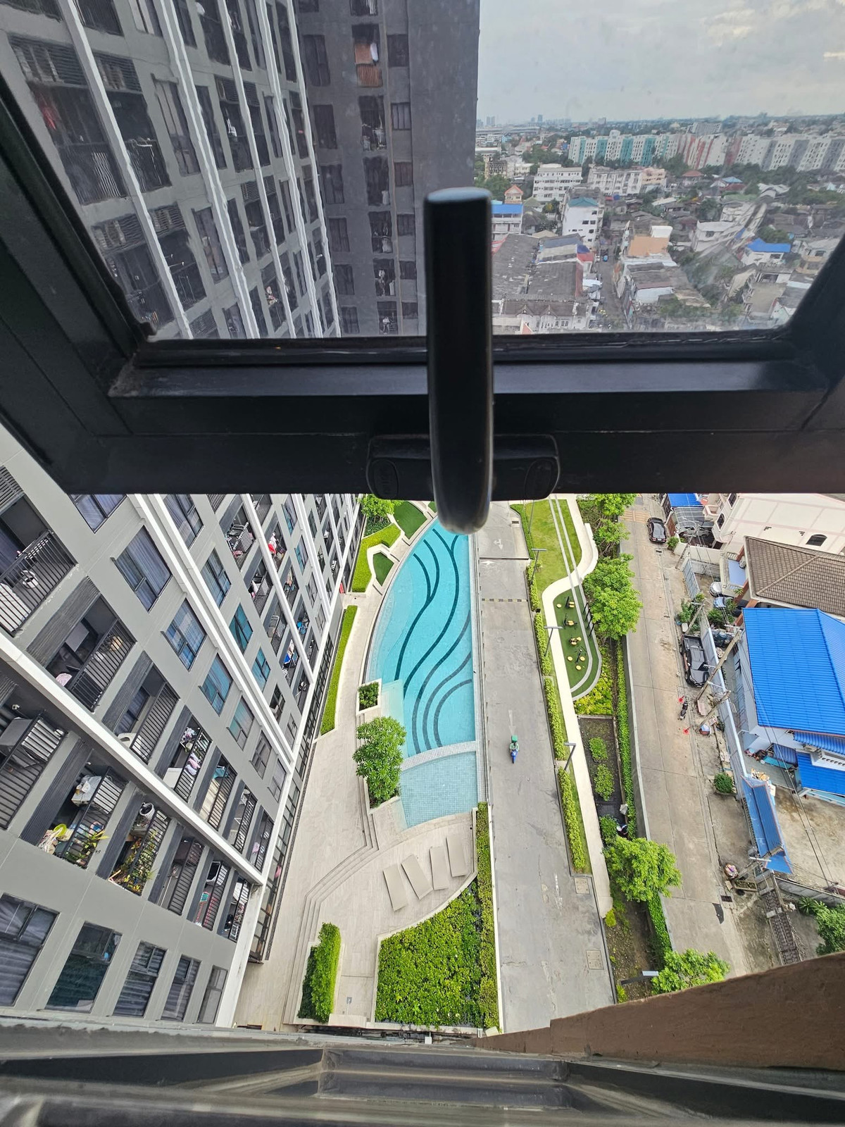 ขายคอนโดท่าพระ ตลาดพลู วุฒากาศ : 🔥 ขาย 🔥 เดอะ ไพรเวชี่ ท่าพระ อินเตอร์เชนจ์ - The Privacy Thaphra Interchange / 1 Bedroom ATOM035