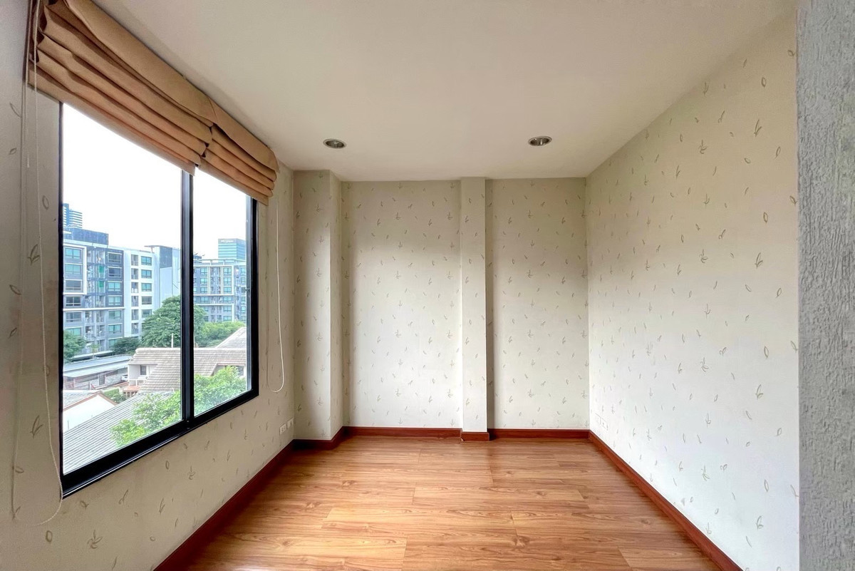 ให้เช่าโฮมออฟฟิศบางนา แบริ่ง ลาซาล : โฮมออฟฟิต 4 ชั้น ตกแต่งสวยงาม ให้เช่า ย่านบางนา ใกล้ตลาดเซฟวันโก บางนา