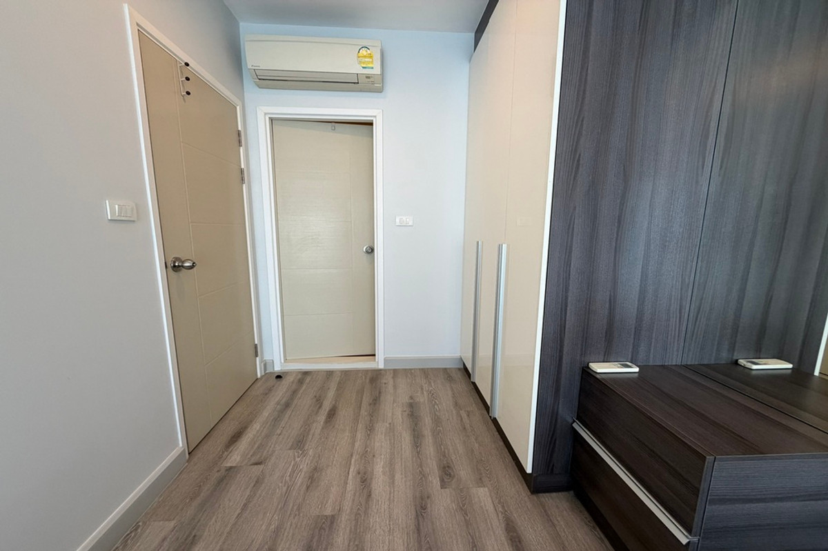 ให้เช่าคอนโดสาทร นราธิวาส : 🔥 เช่าด่วน !! Centric Sathorn -St.Louis, 1 ห้องนอน, 1 ห้องน้ำ, วิวเมือง, ห้องทิศตะวันออก, ชั้นสูง 11++, ห้องหายาก, ครัวปิด !!🔥Code C20240200442 แต่งครบ, พร้อมเข้าอยู่📣📣