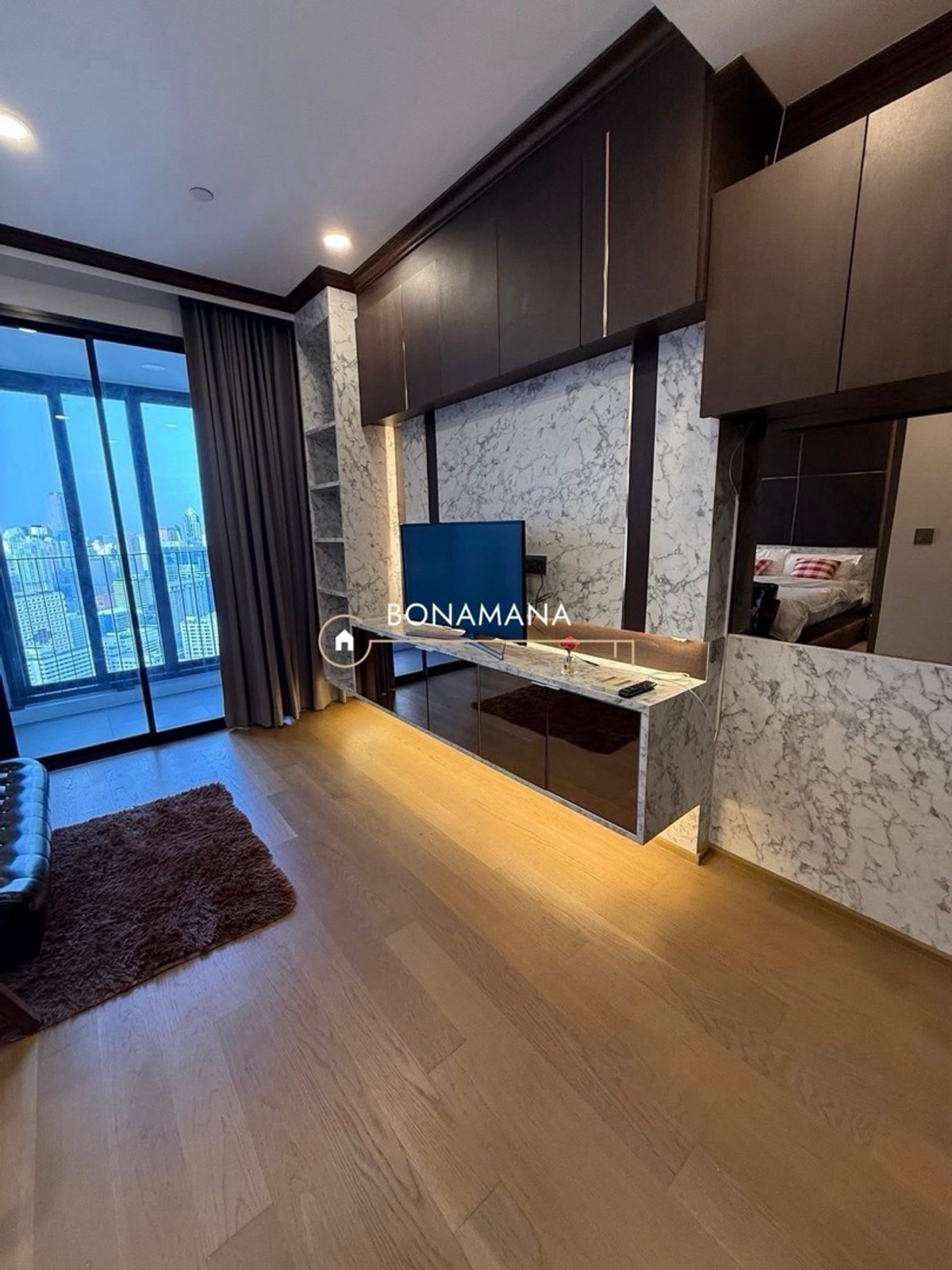 ให้เช่าคอนโดสยาม จุฬา สามย่าน : ให้เช่า Ashton Chula Silom [แอชตัน จุฬา-สีลม] Luxury Condo (MRT สามย่าน 180m)
