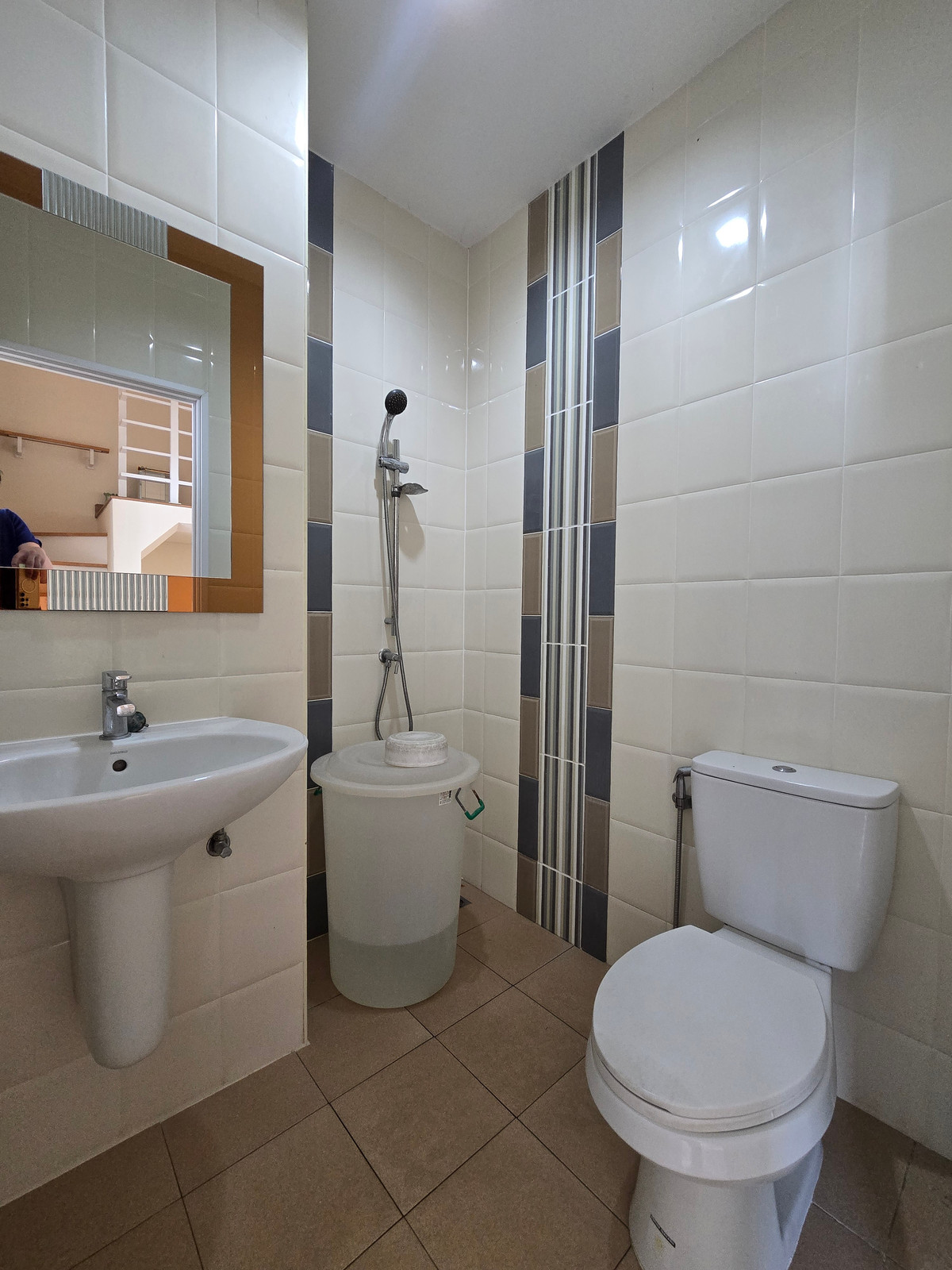 ขายทาวน์โฮมลาดกระบัง สุวรรณภูมิ : ขายด่วนทาวน์เฮ้าส์ 2 ชั้น โกลเด้น ทาวน์ บางนา - สวนหลวง 21.2ตร.วา