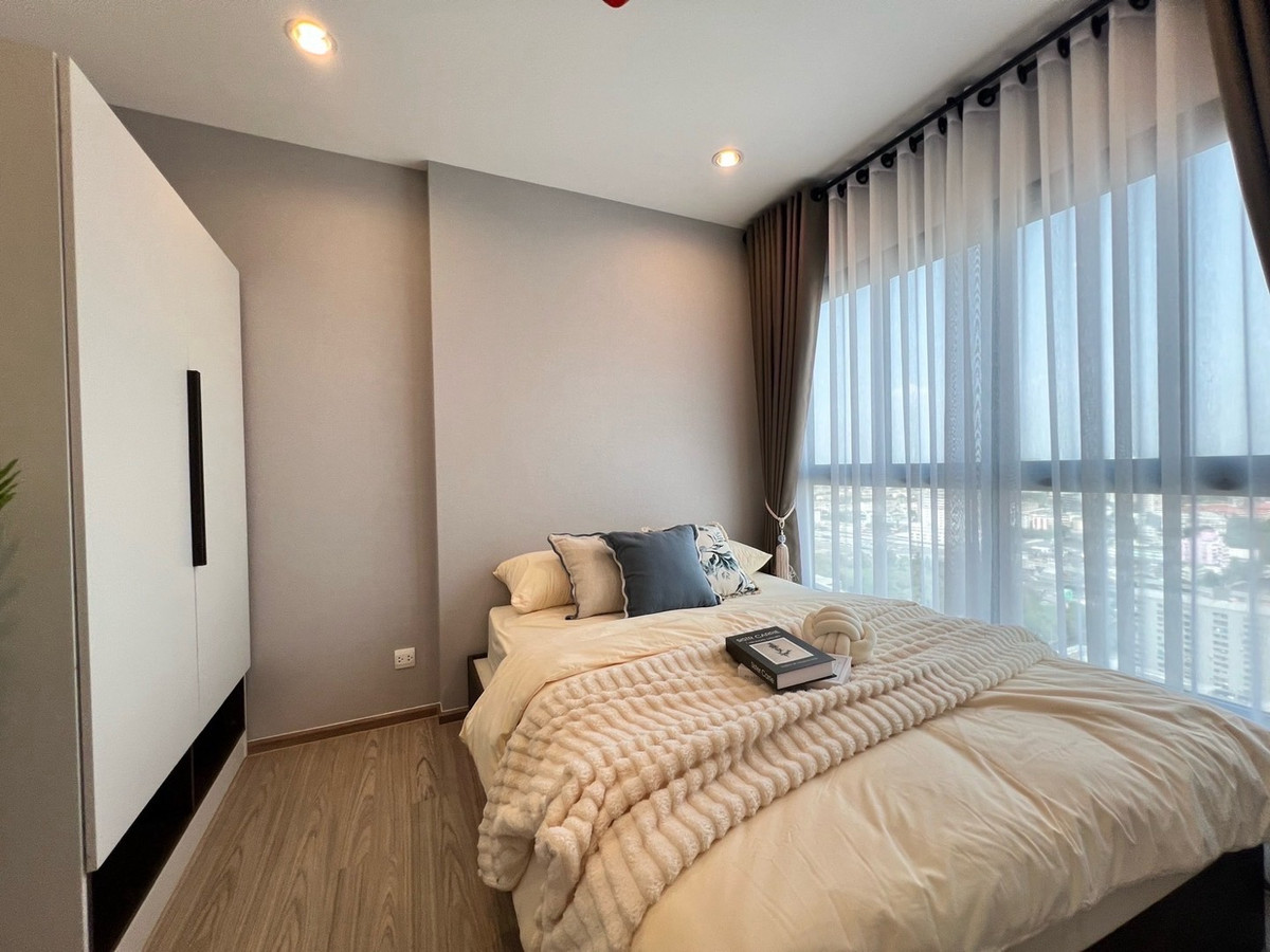 For RentCondoRamkhamhaeng, Hua Mak : For rent: The Tree Hua Mak, next to Lam Sali intersection, 300 meters.