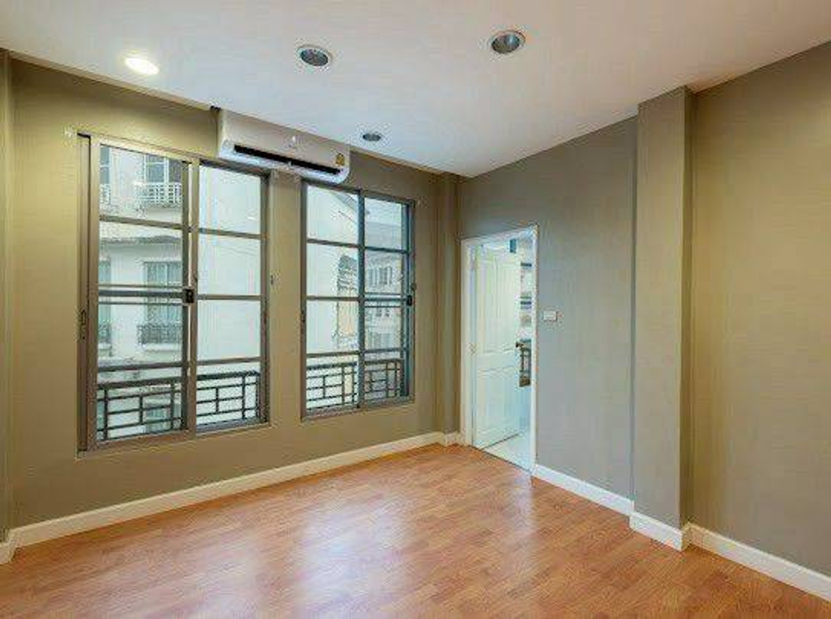For RentTownhomeSapankwai,Jatujak : #L192🎉 310369 Town home for rent Baan Klang Muang The Paris Ratchavipha  