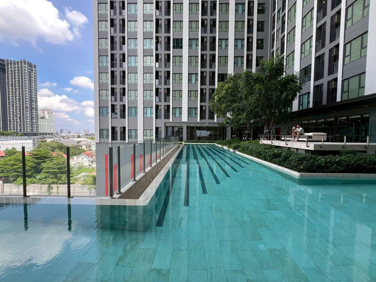 For RentCondoKhlongtoei, Kluaynamthai : Prime Unblocked View! Studio unit for Rent @Aspire Sukhumvit-Rama 4. Brand New & Fully Furnished.