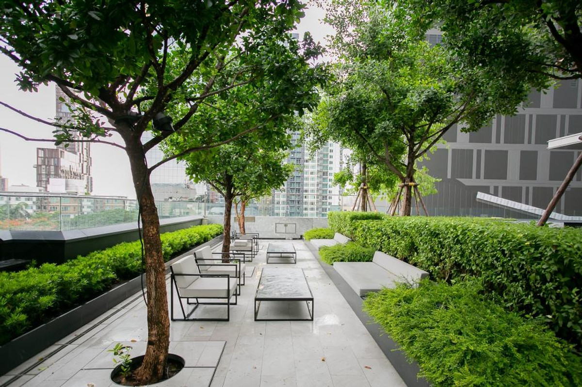 For RentCondoSukhumvit, Asoke, Thonglor : 🔥🔥 FOR RENT 🔥🔥🔥 Hyde Heritage Thonglor, (3 Bedrooms, 3 Bathrooms, 130 SQM) Ready to move in !! 🚝 Near BTS Thonglor