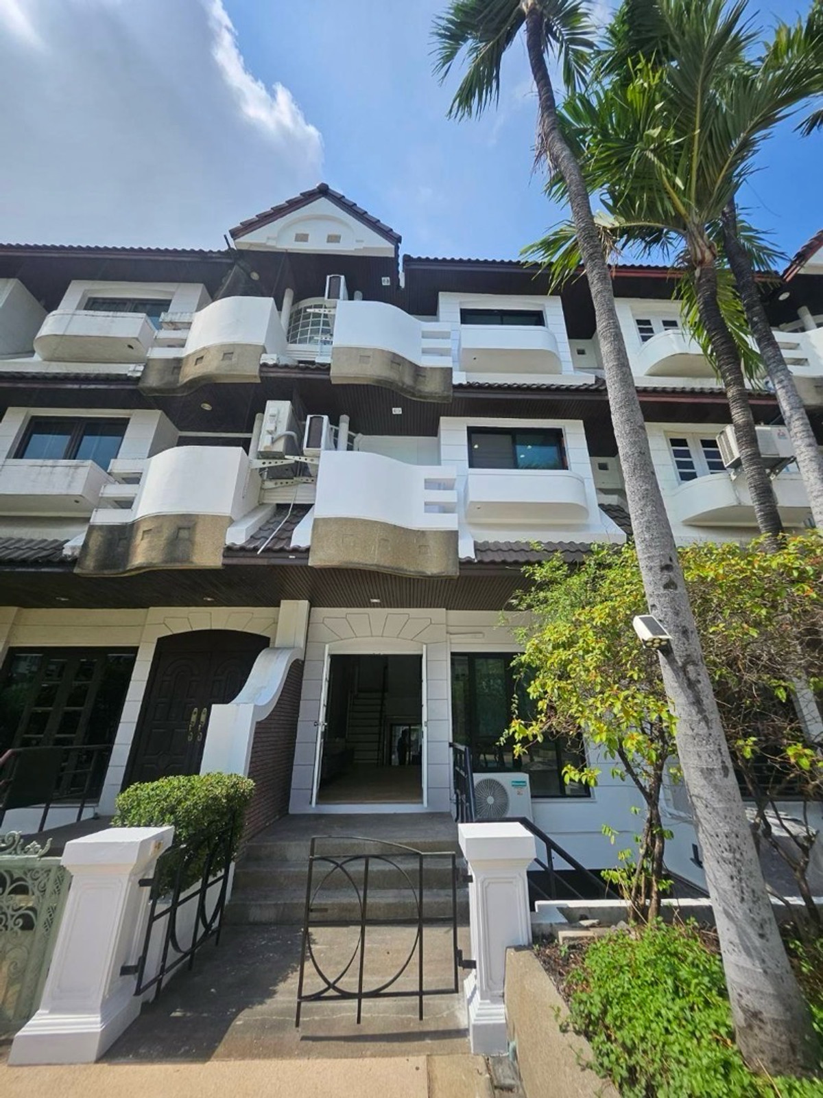 ให้เช่าทาวน์โฮมสุขุมวิท อโศก ทองหล่อ : ✨For rent📍 Regent 71 Place (รีเจนท์ 71 เพลส)