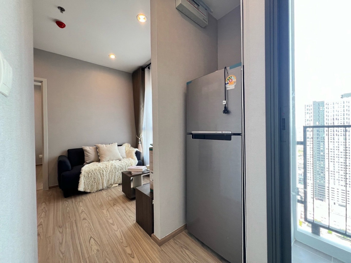 For RentCondoRamkhamhaeng, Hua Mak : For rent: The Tree Hua Mak, next to Lam Sali intersection, 300 meters.