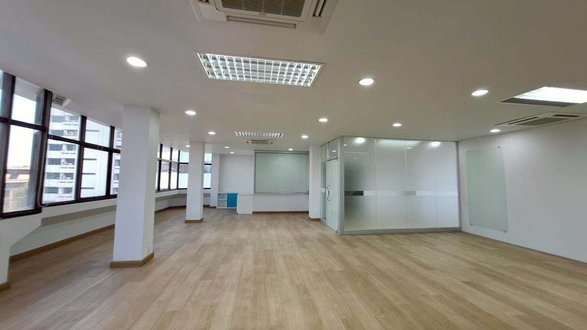 OfficeBangna, Bearing, Lasalle : Prime 7-Story Office Building for Sale/Rent – Strategic Front-Unit Location in Bangna-Trad 34