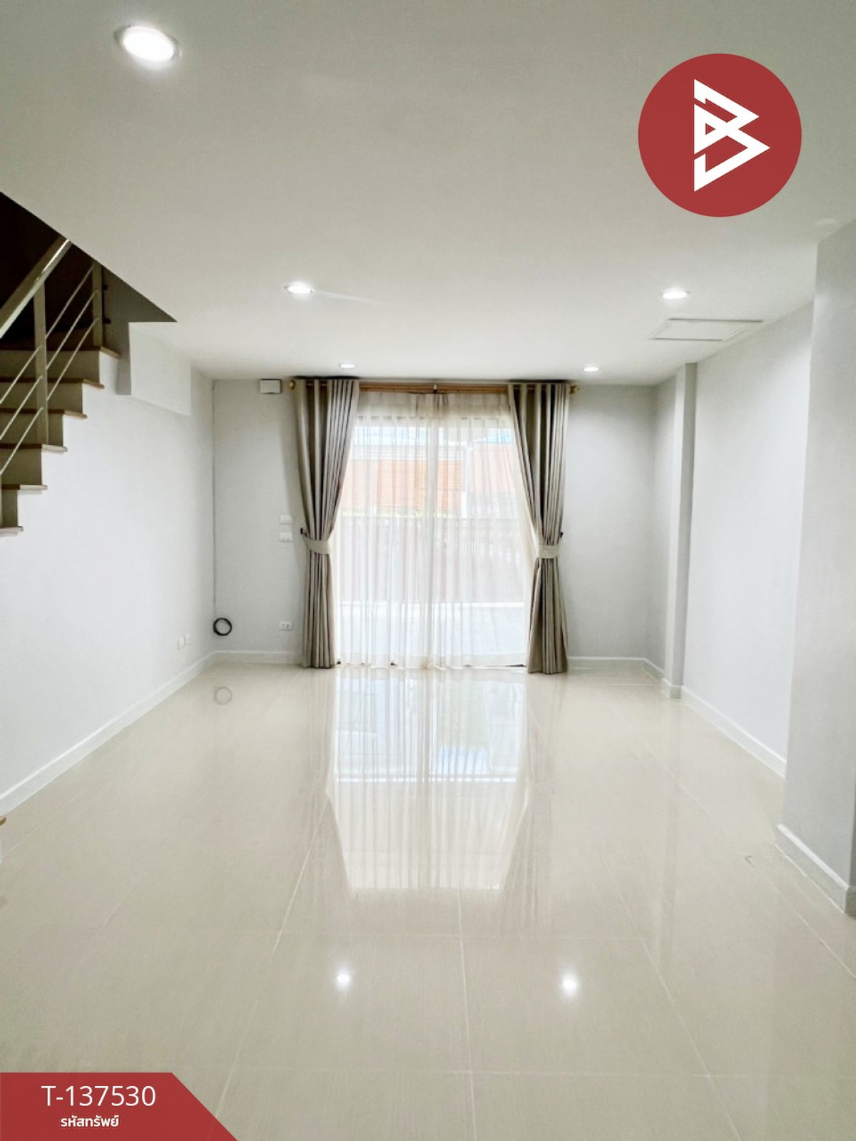 ขายทาวน์โฮมพัทยา บางแสน ชลบุรี สัตหีบ : ขายทาวน์เฮ้าส์ หมู่บ้านเดอะเซ็นทรัล3 อัสสัมชัญ-ศรีราชา (The Central3 Assumption-Sriracha) ชลบุรี