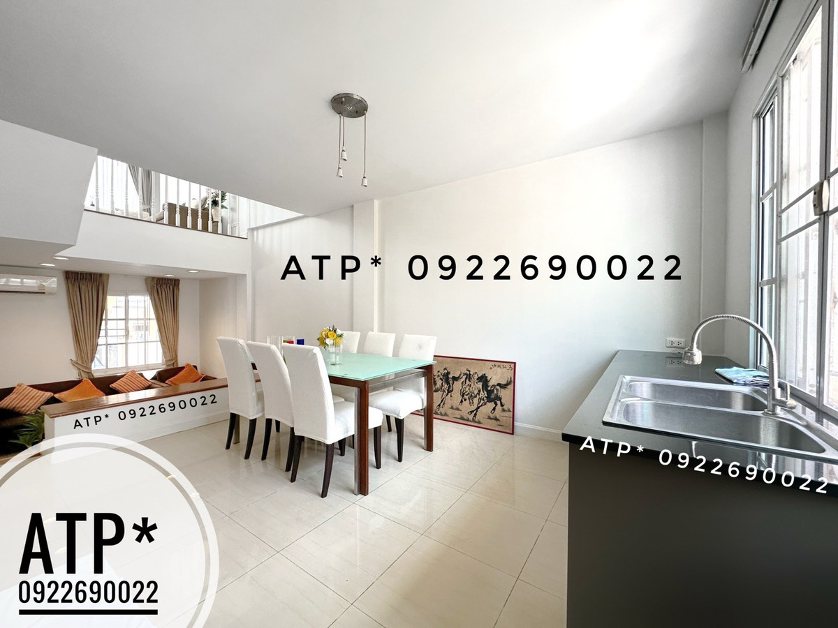 ให้เช่าทาวน์โฮมเกษตร นวมินทร์ ลาดปลาเค้า : **เช่า** ทาวน์เฮาส์โครงการ 24.5ตรว/3ชั้นเล่นระดับ/3นอน/4น้ำ/2โถง+ทานข้าว+ครัว/สวนหลังบ้าน/4แอร์/เฟอร์ครบ/1จอดรถ @ นวลจันทร์ เลียบด่วนเกษตร-นวมินทร์