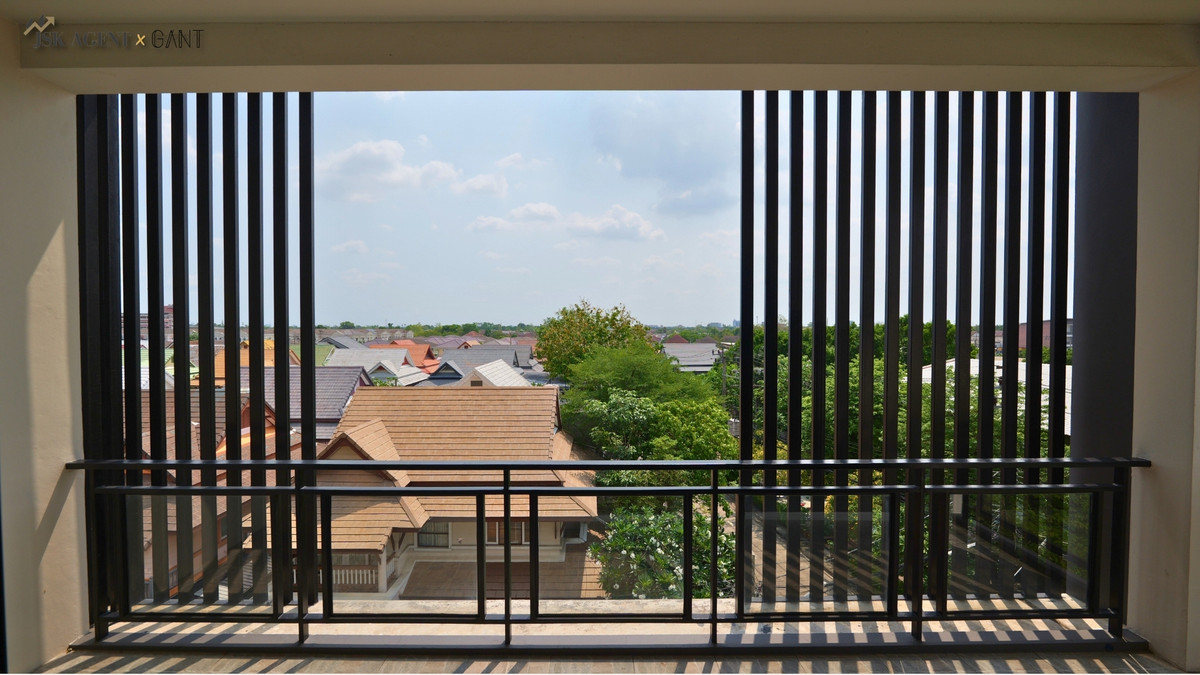 For SaleHome OfficeNonthaburi, Bang Yai, Bangbuathong : 3.5-Story Home Office in Narathip Village, near MRT Saimai Station (Gant-351)