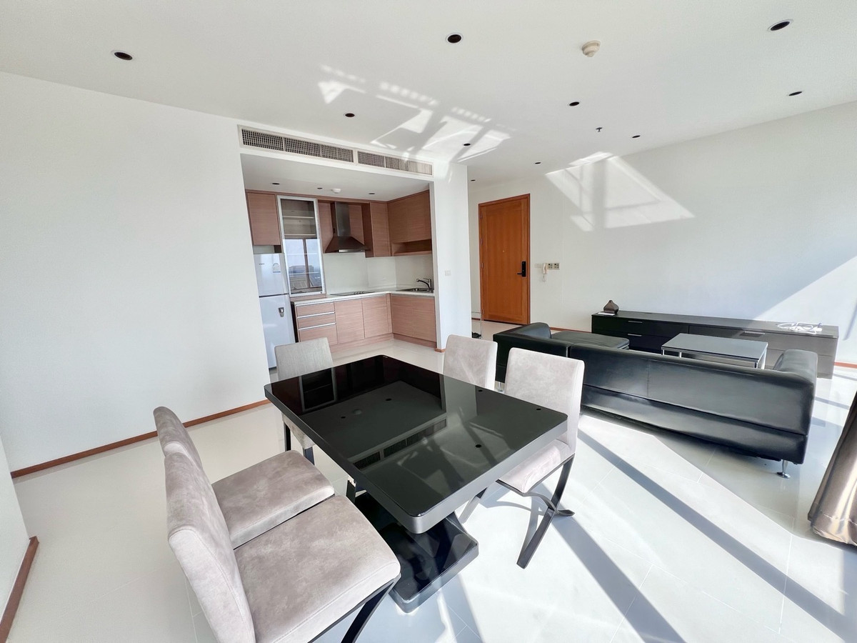 ขายคอนโดสุขุมวิท อโศก ทองหล่อ : 𝐅𝐨𝐫 Sale   : The Emporio Place 2Bed3Bath 102sqm high floor good price