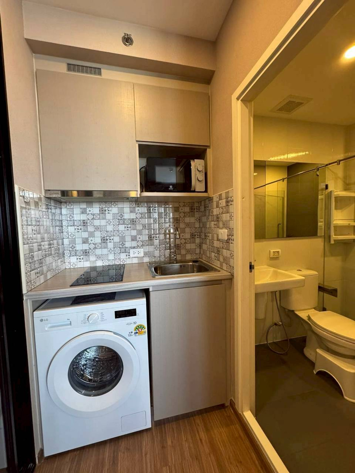 ให้เช่าคอนโดมีนบุรี-ร่มเกล้า : ✅ OGR168 ✅ Line : @p2nproperty