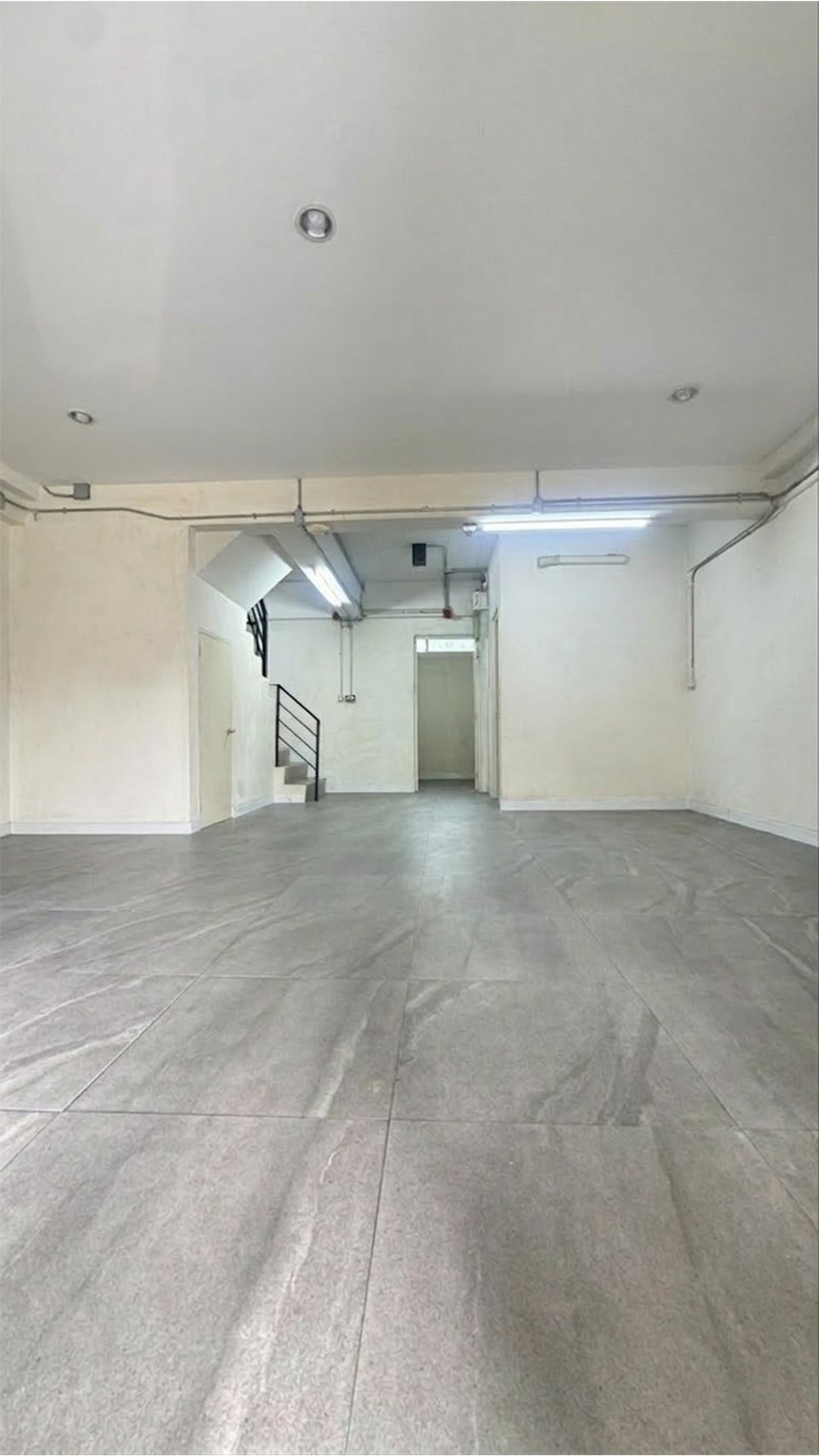 ให้เช่าทาวน์โฮมเกษตร นวมินทร์ ลาดปลาเค้า : 💥CP-10577💥ให้เช่า โฮมออฟฟิศ 4 ชั้น  ดิสทริค เอกมัย - รามอินทรา 👉แอดไลน์ @rangrak