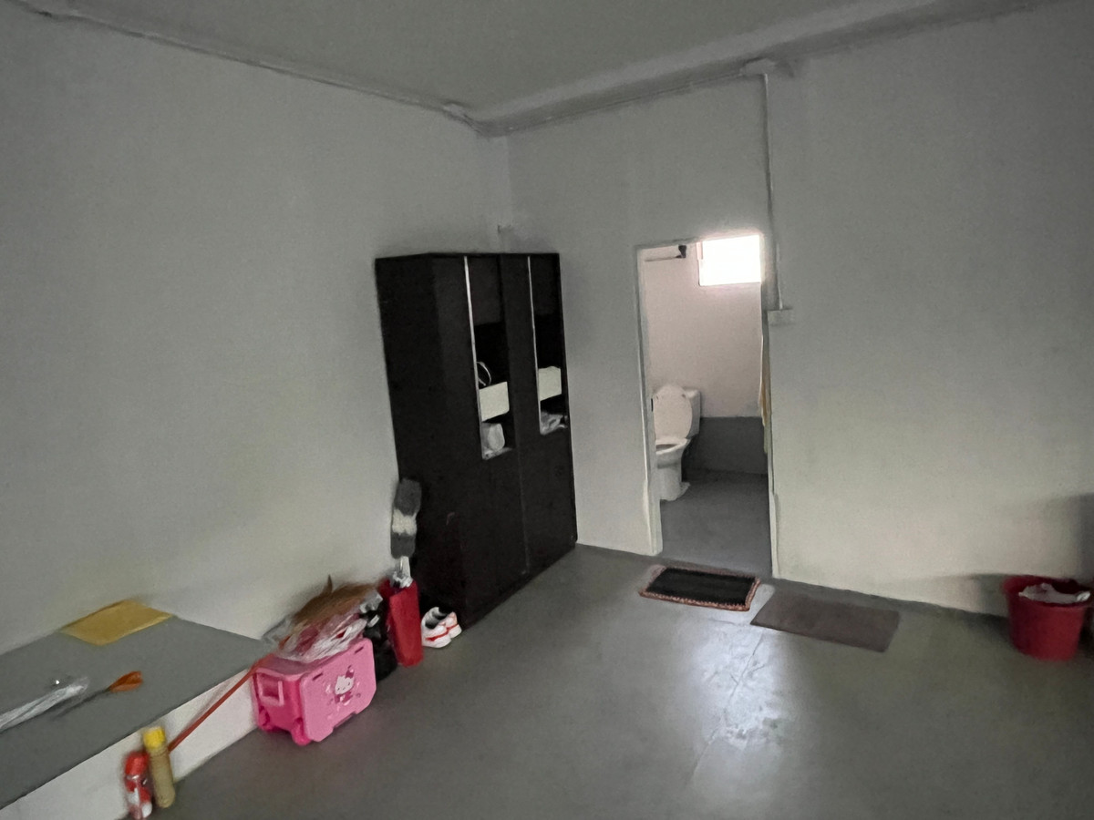 ขายสำนักงานเกษตร นวมินทร์ ลาดปลาเค้า : ขายที่ดินติดถนนเกษตรนวมินทร์ 20 ตรว. พร้อมออฟฟิต  ขาย 4.7 ล้าน  