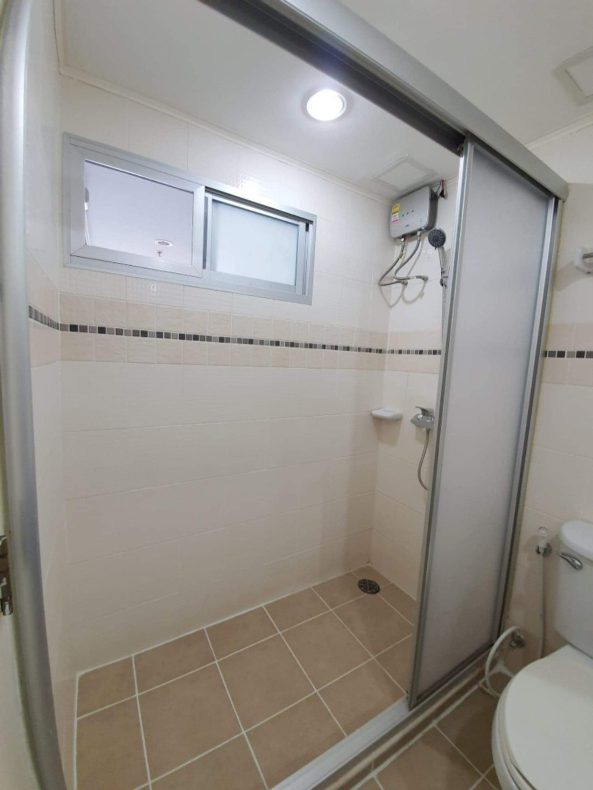 ให้เช่าคอนโดรามคำแหง หัวหมาก : ✅ LP44273  ✅ Line : @p2nproperty