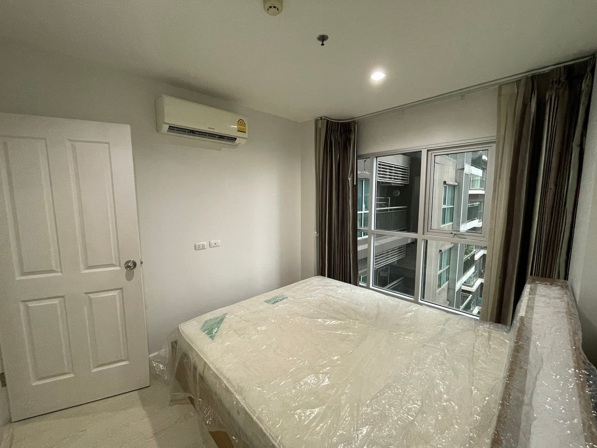 For RentCondoRama9, Petchburi, RCA : !! Beautiful room for rent, Condo Aspire Rama 9, near MRT Rama 9.