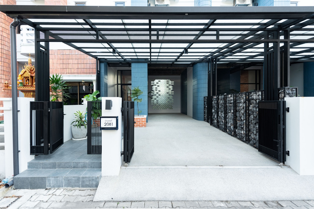 ให้เช่าอาคารพาณิชย์บางนา แบริ่ง ลาซาล : โฮมออฟฟิศ ปรับปรุงใหม่ พร้อมขาย/ให้เช่า – สุขุมวิท ย่านบางนา