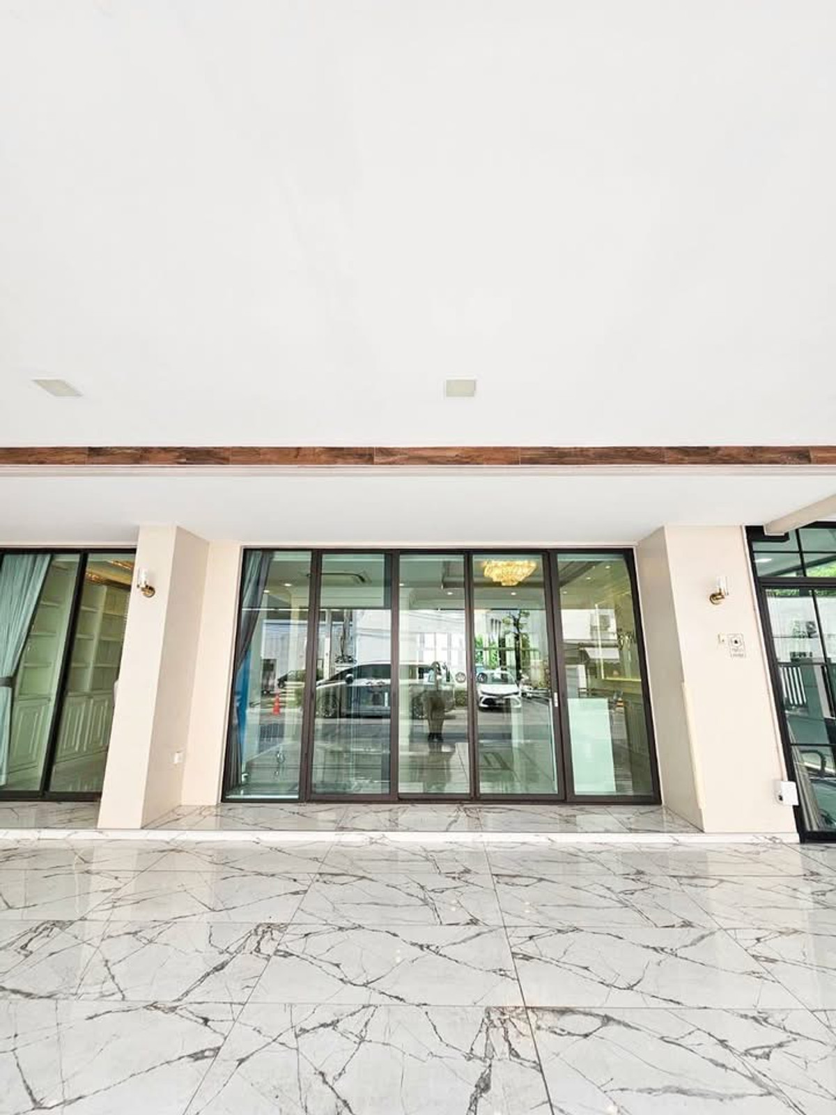 For SaleHome OfficeKaset Nawamin,Ladplakao : District Ekkamai - Ramintra / 2 Bedrooms (FOR SALE) MNT026