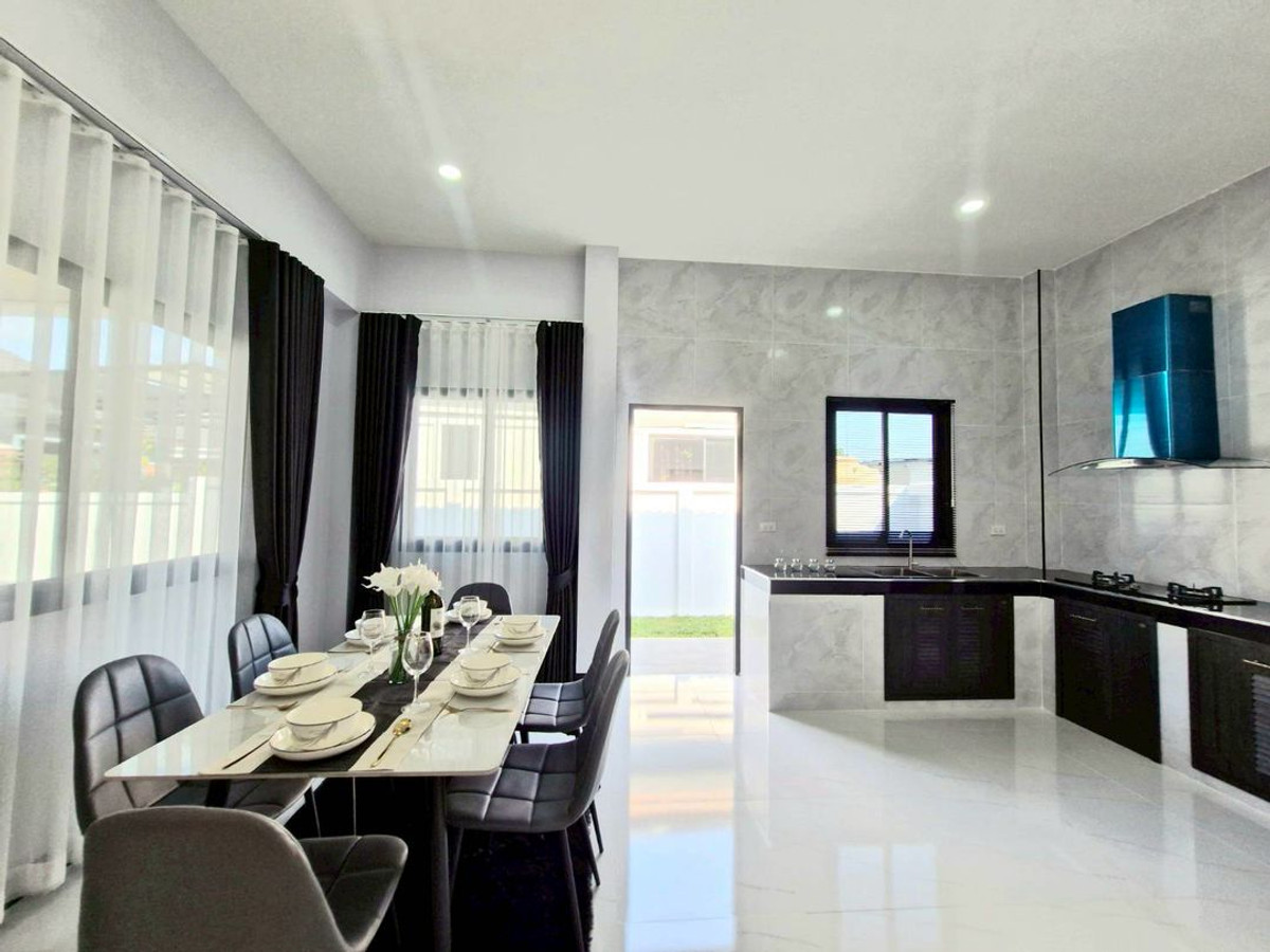 ขายบ้านพัทยา บางแสน ชลบุรี สัตหีบ : บ้านเดี่ยวทุ่งกลมตาลหมัน / 3 ห้องนอน (ขาย), Single House Thung Klom Tanman / 3 Bedrooms (FOR SALE) AM105