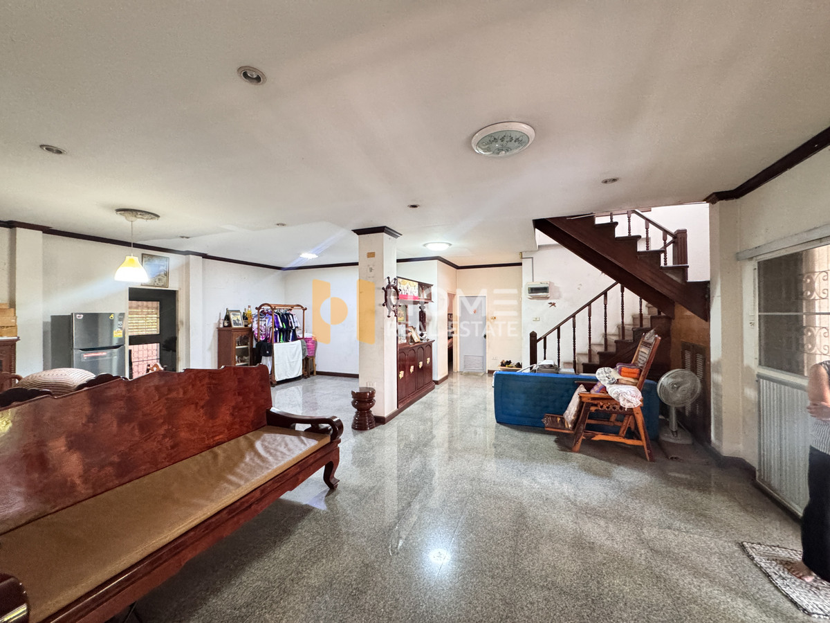 For SaleHousePattaya, Bangsaen, Chonburi : Detached House Amporn Place Sriracha / 5 Bedrooms (For Sale), Detached House Amporn Place Sriracha / 5 Bedrooms (FOR SALE) YEAN155