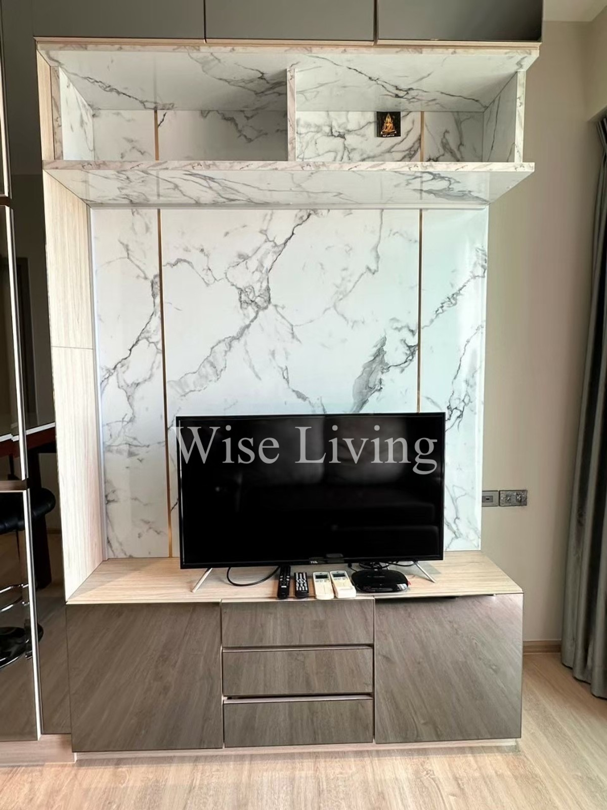 For SaleCondoThaphra, Talat Phlu, Wutthakat : Urgent sale, 32.86 sq m, 3.59 million, Whizdom Tha Phra, excellent location, next to Talat Phlu BTS.