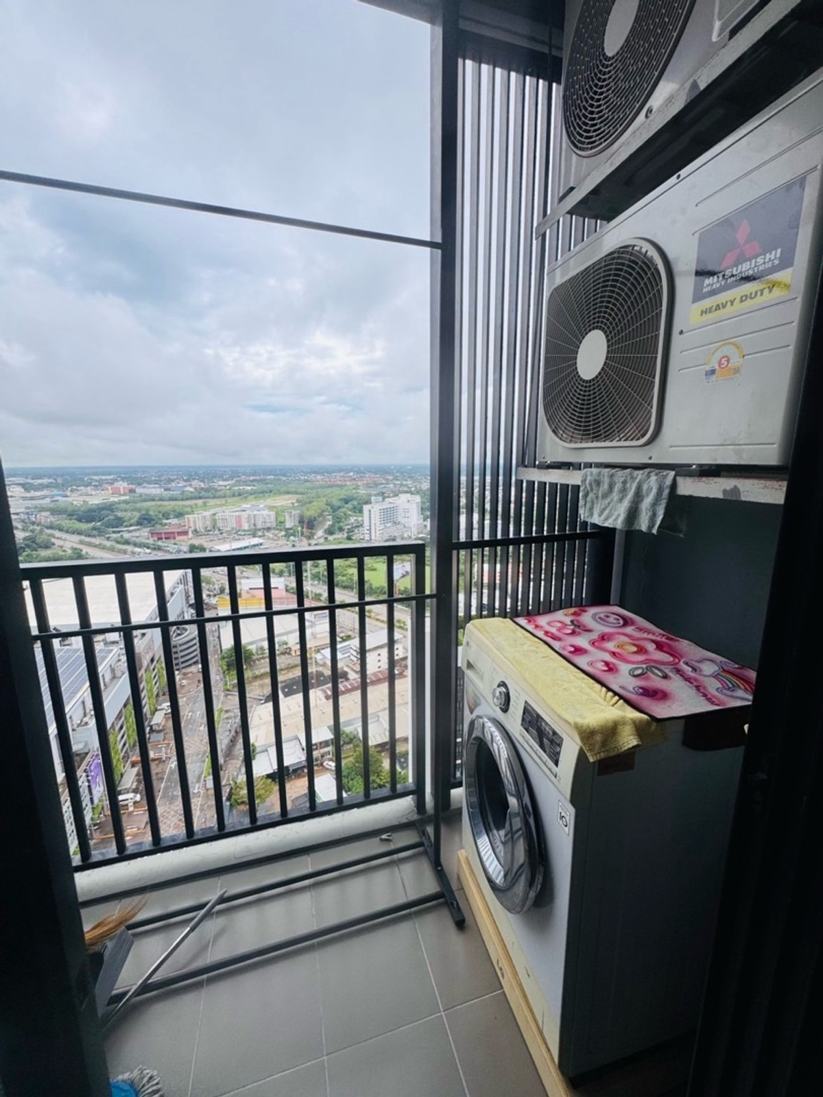 For RentCondoKhon Kaen : 🩷Condo for rent the base hight The Base High Mittraphap, Khon Kaen, 32nd floor, price only 11,900 baht (1 year contract), interested line @900cqqhk tel 0859114585 🩷