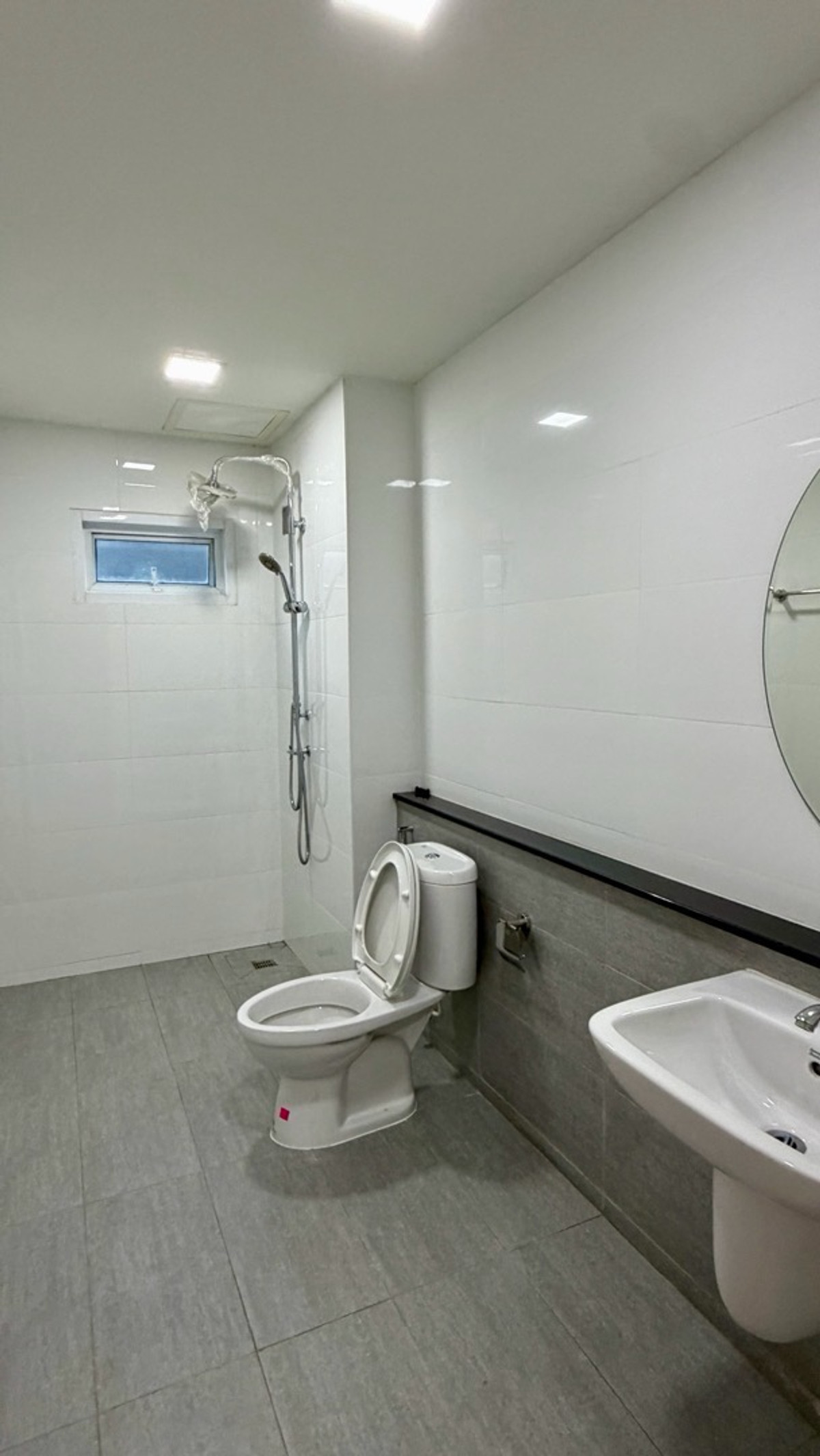 ให้เช่าอ่อนนุช อุดมสุข : บ้าน 3 ชั้น พร้อมเฟอร์นิเจอร์ ตกแต่งสวยงาม ให้เช่า ย่านอ่อนนุช-ศรีนครินทร์ ใกล้ปิงมาร์เช่ปาร์ค เพียง 800 เมตร