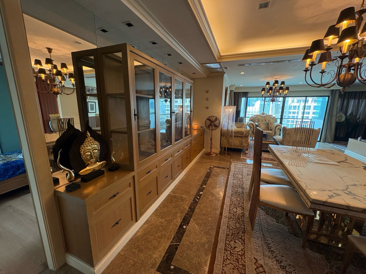 ขายคอนโดสาทร นราธิวาส : 🔥Sell 3BR 4BR+ 1Maid🔥Floor33🔥223sqm🔥29M🔥