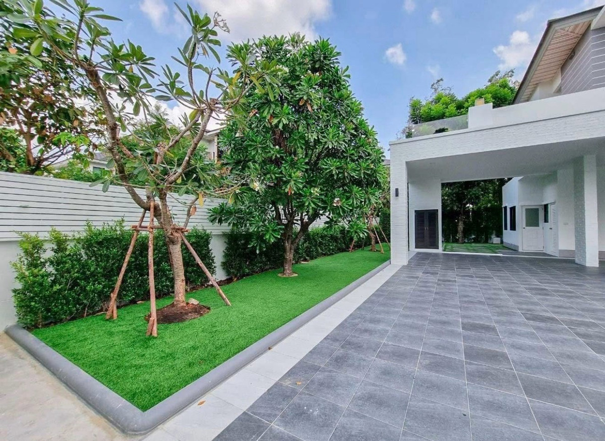 For RentHouseLadkrabang, Suwannaphum Airport : Luxury house for rent Perfect Masterpiece Sukhumvit 77 corner unit large land pet friendly near Suvarnabhumi Airport