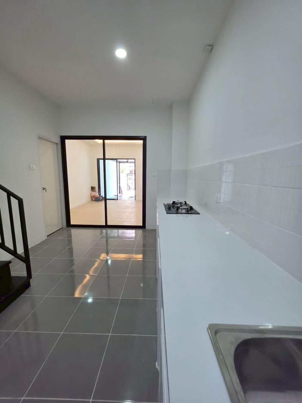 ขายทาวน์โฮมนวมินทร์ รามอินทรา : ขายทาวน์โฮม 2 ชั้น หมู่บ้านตะวันนา จตุโชติ 12 (Tawanna Chatuchot 12) ขนาด 17 ตารางวา 2 ห้องนอน ถนนจตุโชติ แขวงออเงิน เขตสายไหม กรุงเทพมหานคร