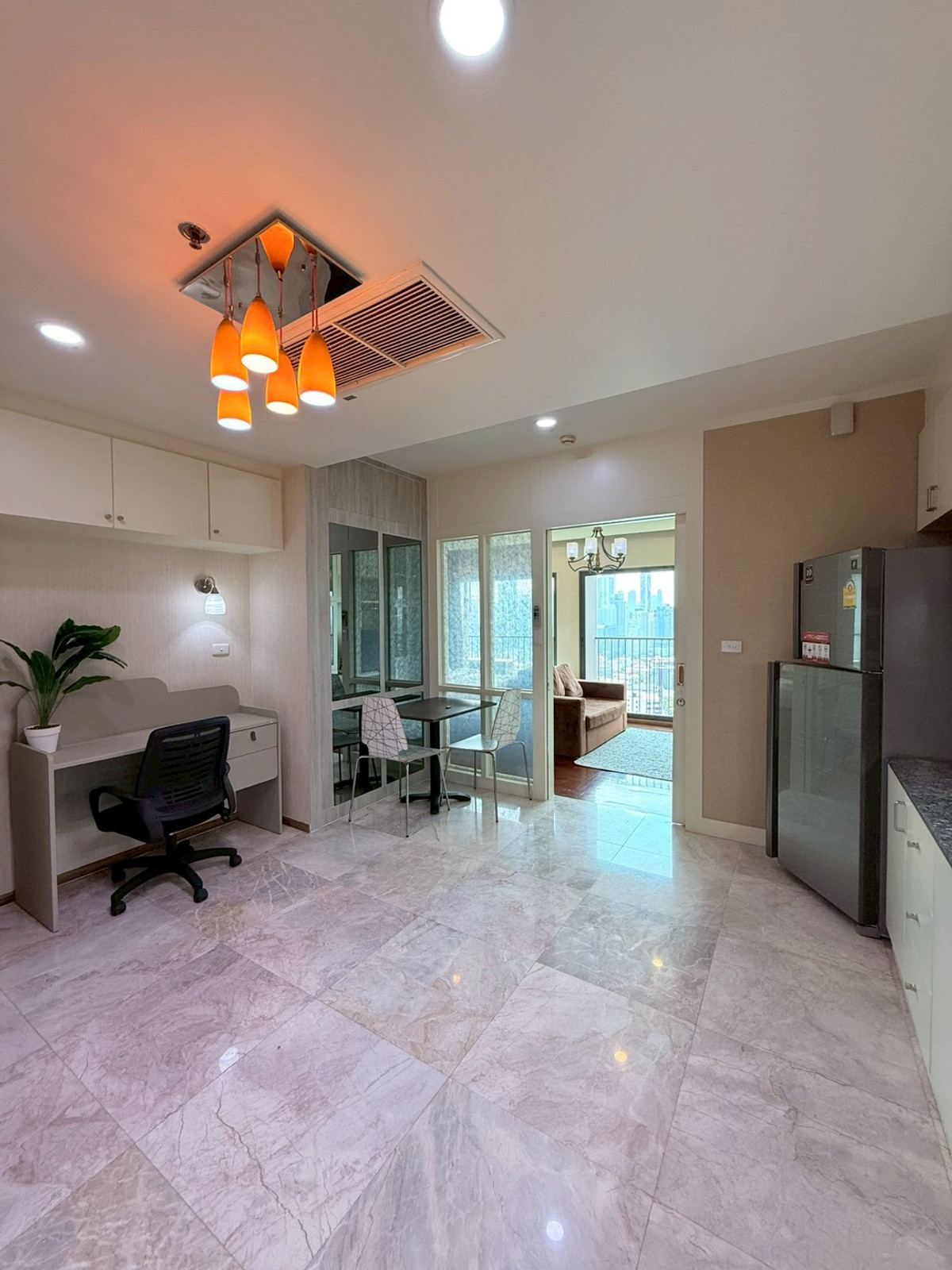 For RentCondoSukhumvit, Asoke, Thonglor : 🔥✨ Condo for Rent – Noble Remix - Direct access to BTS Thonglor✨🔥