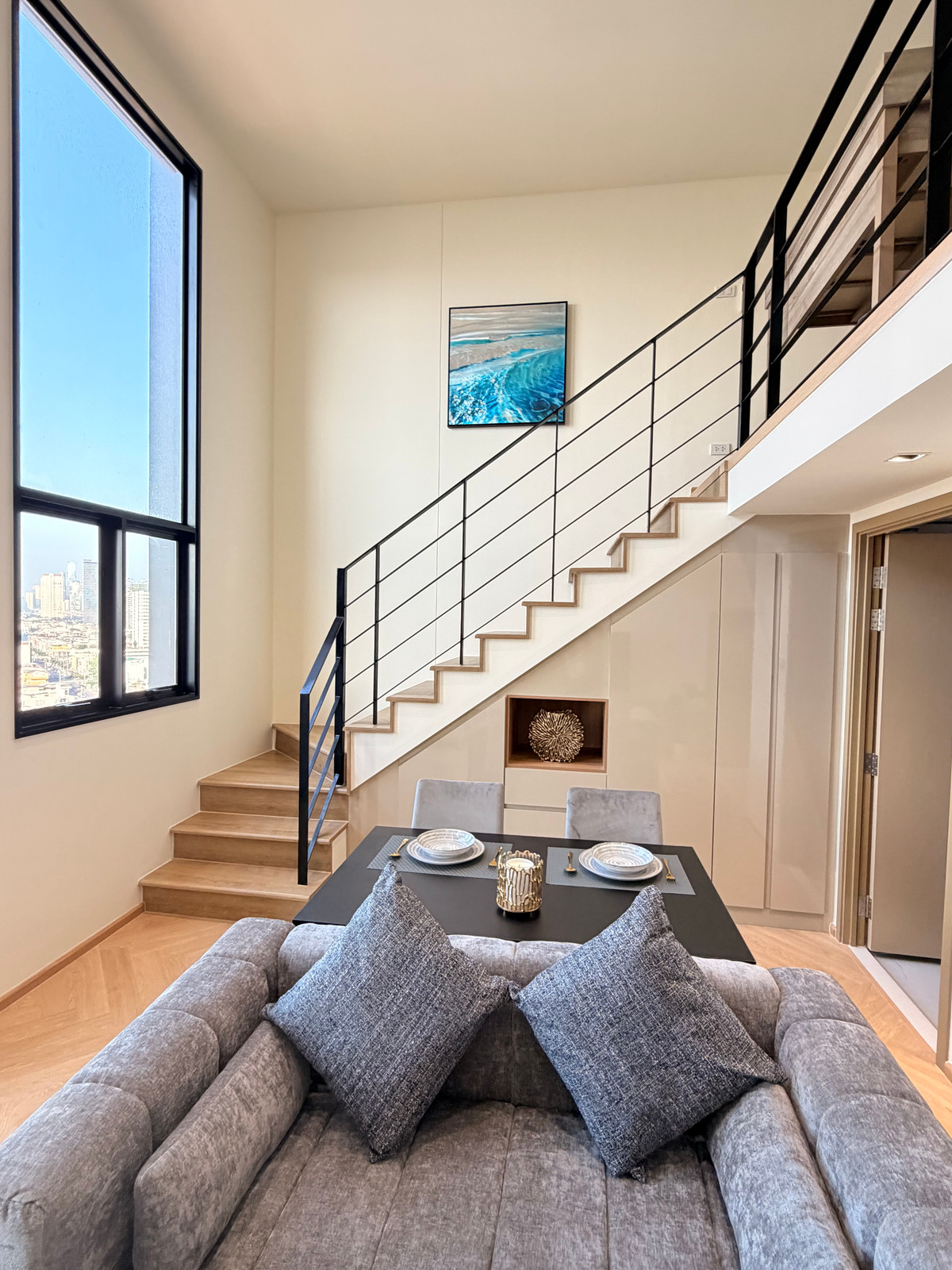 For RentCondoWongwianyai, Charoennakor : Loft Duplex room, fully furnished, ready to move in, free WiFi throughout the contract.