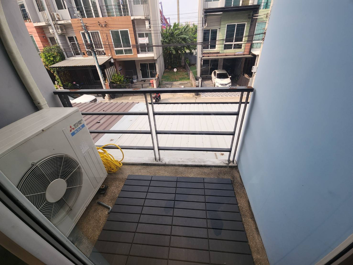 ให้เช่าทาวน์โฮมนวมินทร์ รามอินทรา : ให้เช่าทาวน์โฮม กรีนิช รามอินทรา ใกล้ สวนสยามอะเมซิ่งพาร์ค เพียง 5 นาที