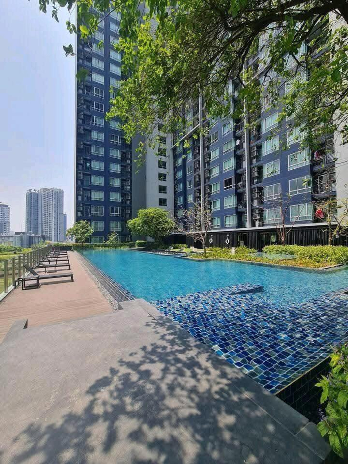 For RentCondoOnnut, Udomsuk : 🌿🚆 Condo, good location, near BTS On Nut, convenient travel, close to lifestyle area T77, complete in one place.