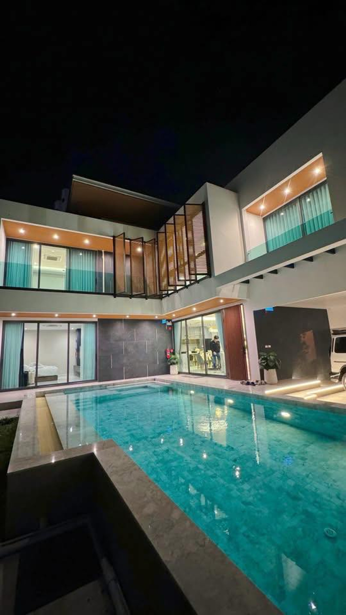 For RentPattaya, Bangsaen, Chonburi : Luxurious pool villa house for rent Near Jomtien Beach, Pattaya